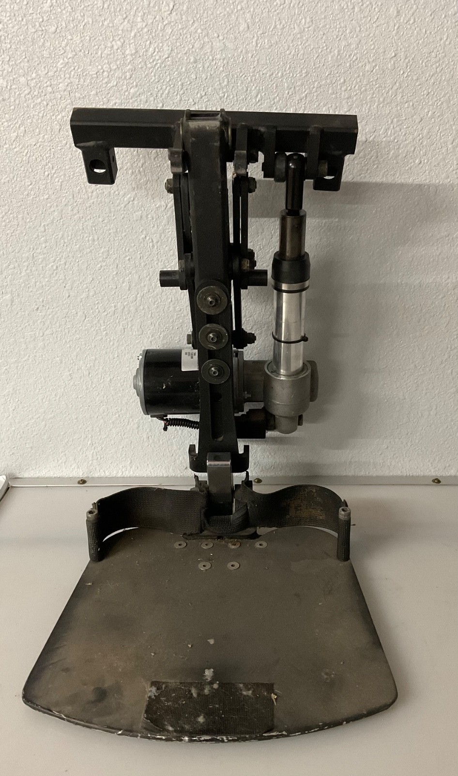 Invacare Wheelchair Motion Leg Actuator with Housing TRA-054B-73464