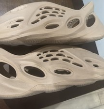 Yeezy Foam Runner Size 11 Ochre