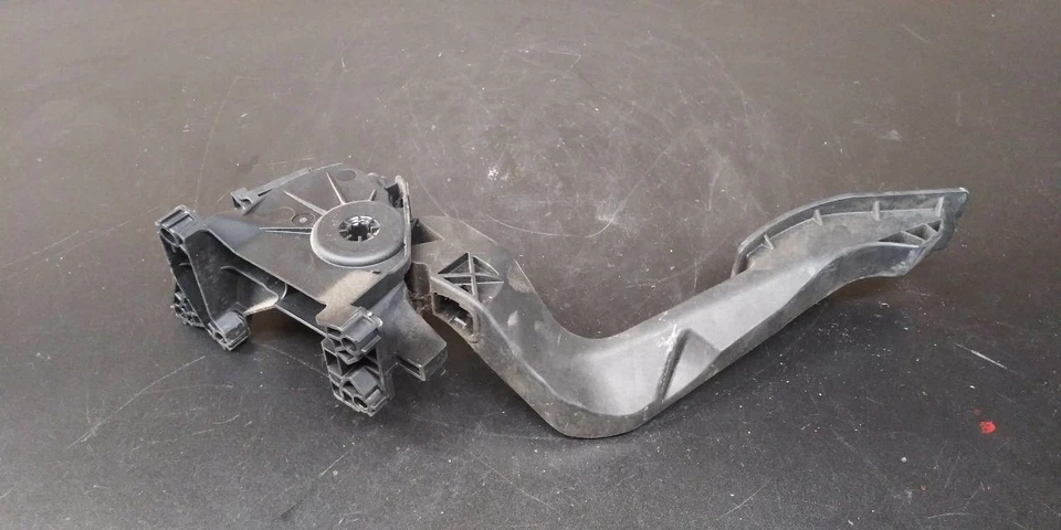 17 18 19 20 21 22 JEEP BRÚJULA ACELERADOR PEDAL DE ACELERADOR OEM 51980266 Foto 3 de 4