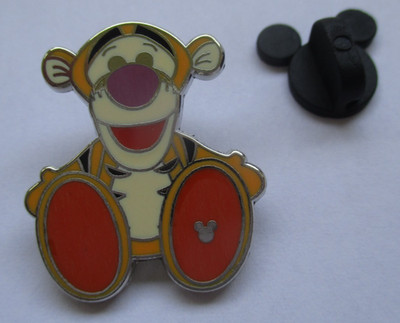 Disney Pin Tigger Big Feet From Winnie the Pooh