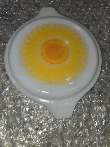 Vintage Pyrex Yellow Sunflower Daisy 1/5 Qt. #43 Lid Replacement