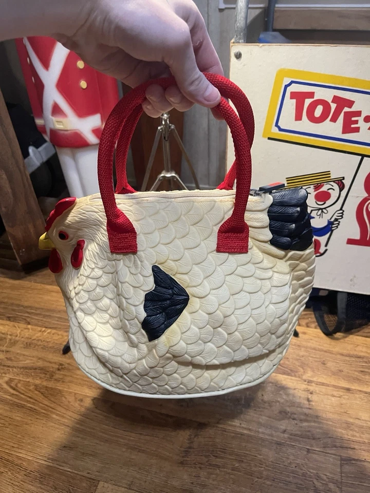 RUBBER CHICKEN THE HEN HANDBAG CHIQ NOVELTY PURSE TOTE FUNNY GIFT UNIQUE ANIMAL - Image 3 of 4