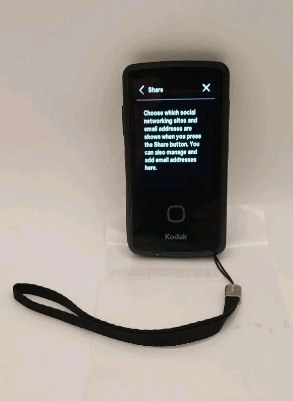 Videocámara Kodak Zi10 Pocket HD Videocámara Reproducir Táctil Alta Definición - Negra Foto 3 de 4