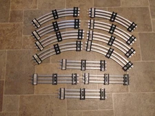 MENARDS TUBULAR O Gauge OVAL 8 CURVE & 4 STRAIGHT 031 Track