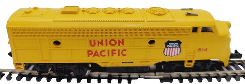 Bachmann N Scale Santa Fe GP50 Diesel Locomotive #8759 - Untested