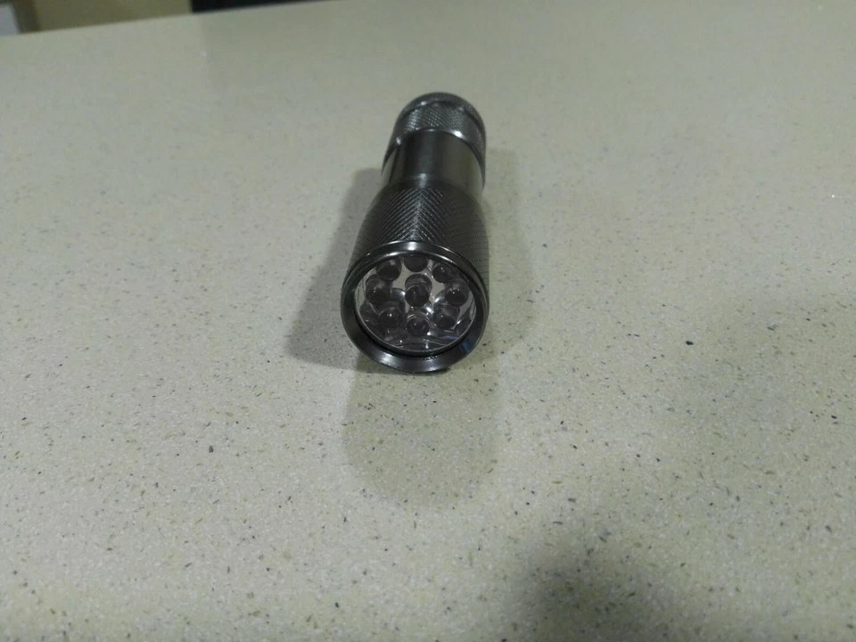 Linterna led azul y plata - Imagen 3 de 4