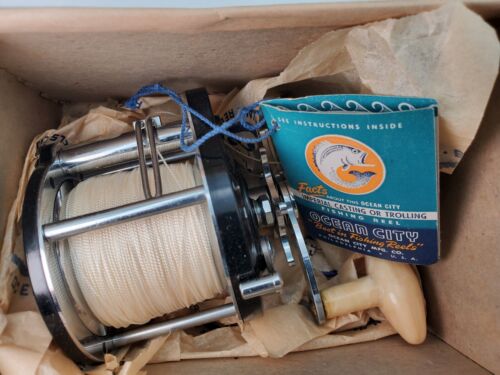 Vintage Ocean City Fishing Reel NEW IN THE BOX #920 Imperial Salt Water 150yd