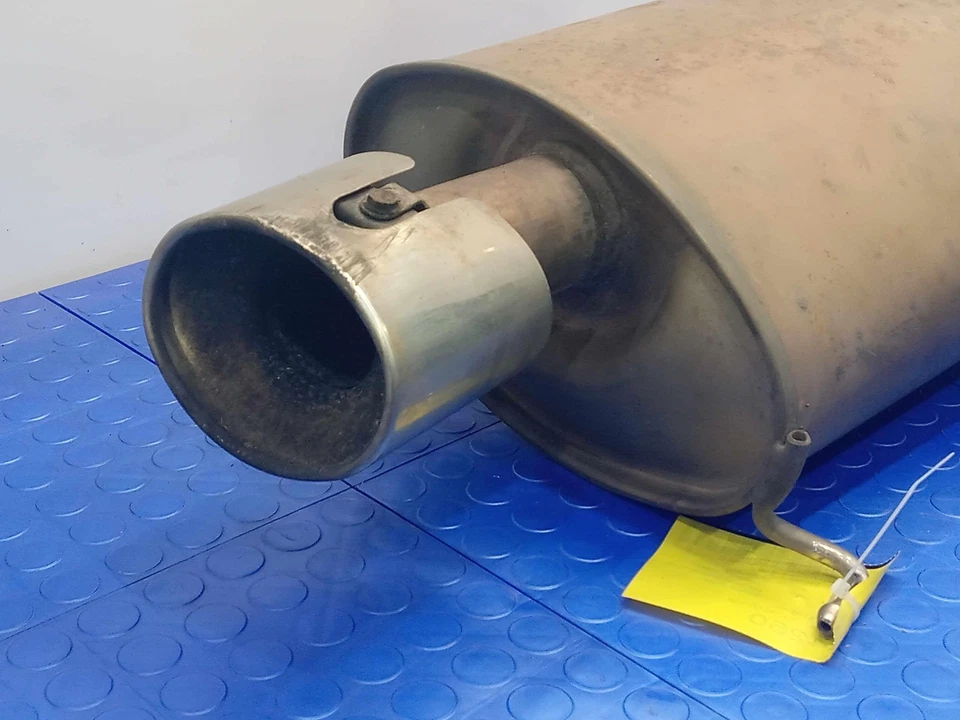 Silenciador de escape trasero Honda Accord 2011-2012 2,4 L original OEM 18307TA5A12 Foto 2 de 4