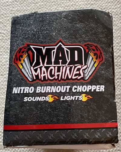 mad machines nitro burnout chopper sonidos luces color amarillo 12 pulgadas largo - Imagen 2 de 5