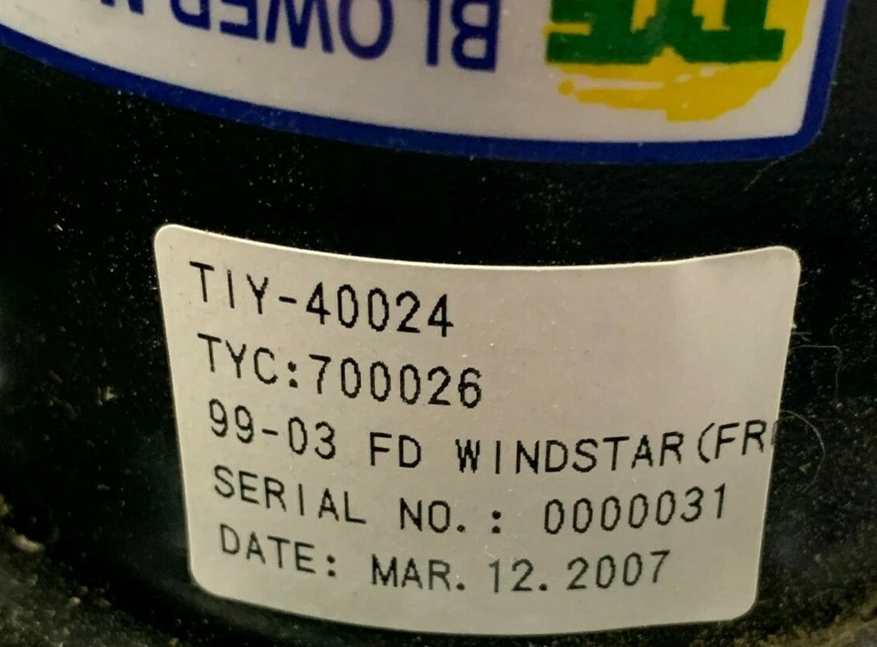 Motor soplador HVAC TYC - 700026 / XF2Z-19805-FA - para Ford Windstar 1999-2003 Foto 2 de 3