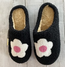 Daisey Plush Slippers Comfortable Plush Slip On Black/White Women's Medium 7-8