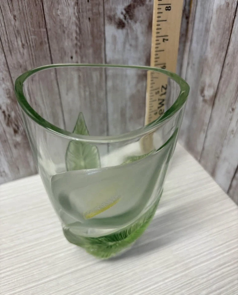 Jarrón de vidrio Luminarc de cristal francés de colección esmerilado con diseño de lirio de cala Envío y devolución gratuitos Foto 2 de 4