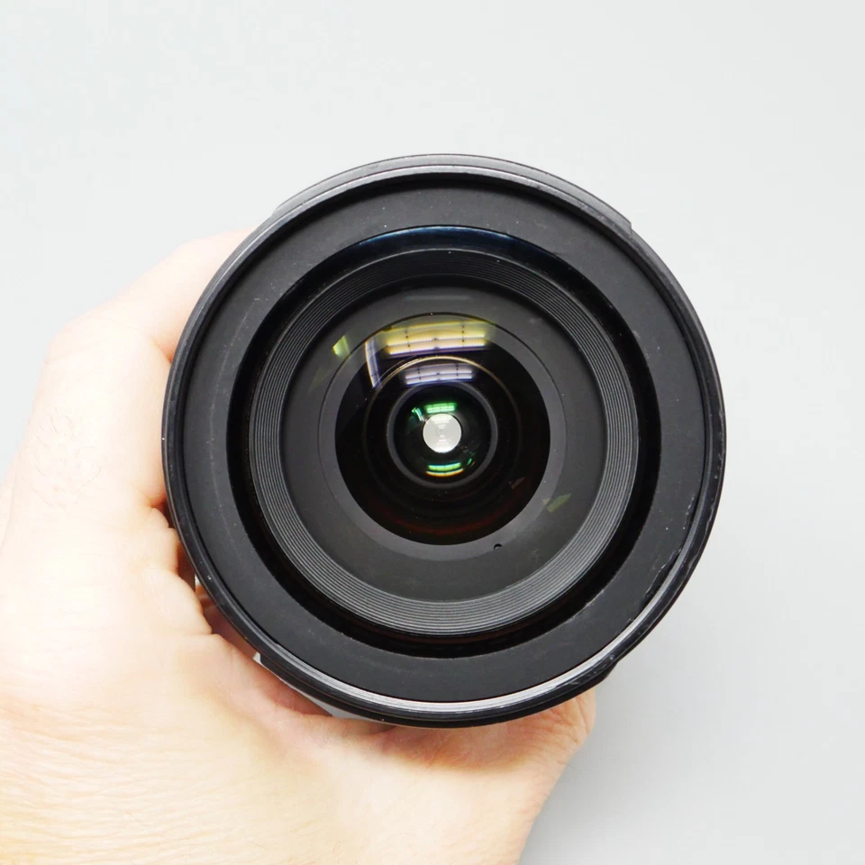 Lente para cámara Nikon AF-S DX NIKKOR 18-135 mm f/3,5-5,6 G ED Foto 2 de 4