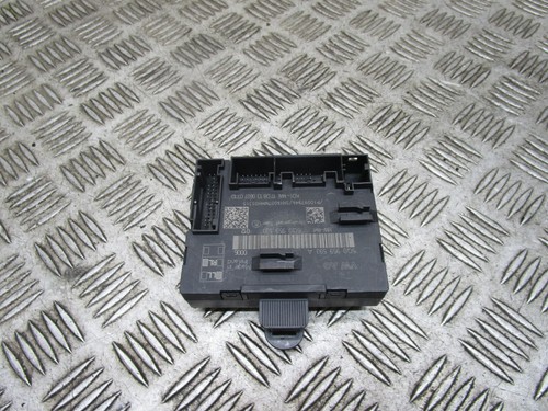 Audi A3 8V Sline 3-Türer 2013 Fahrerseite Türsteuerung Steuergerät Modul Einheit 5Q0959953 OEM