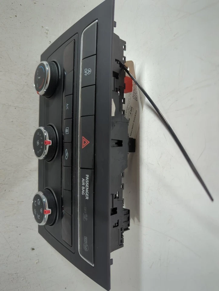 Seat Leon MK3 Tsi Evo Se Hatchback 5 Door 2018-2020 Heater Control Panel N66 - Image 3 of 4