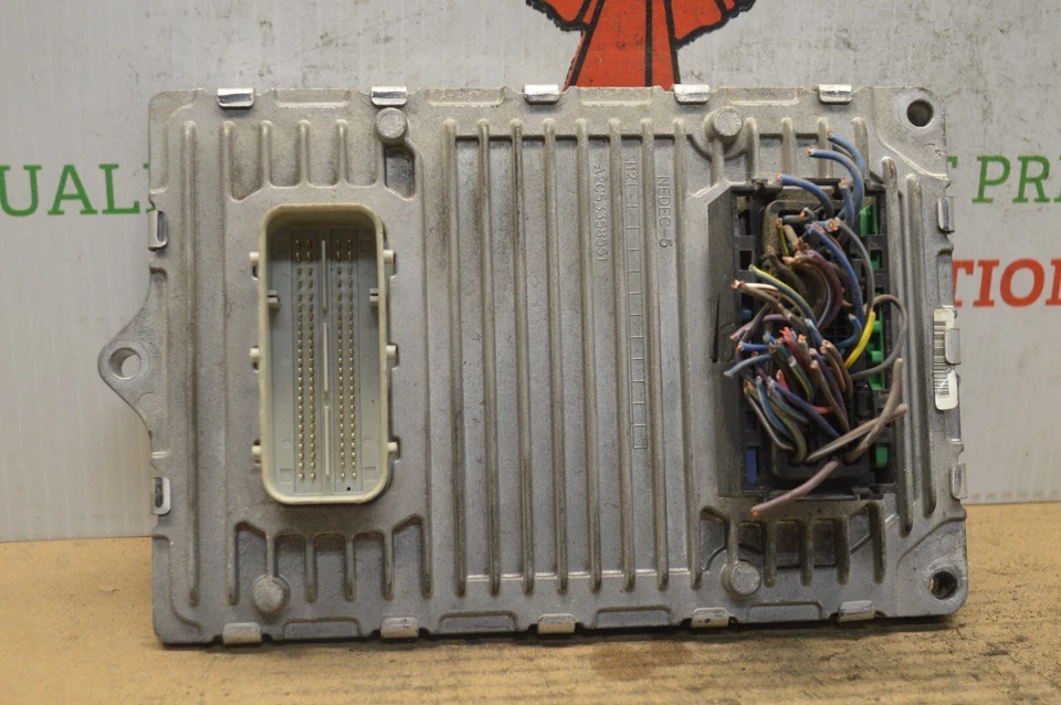 Dodge Journey 2013 unidad de control del motor 3,6 L ECU 05150721AC módulo 83-25D2 Foto 3 de 4