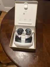 Meta Quest 3 Vr Headset 128gb - Very Good Condition W/ Charger + Controllers