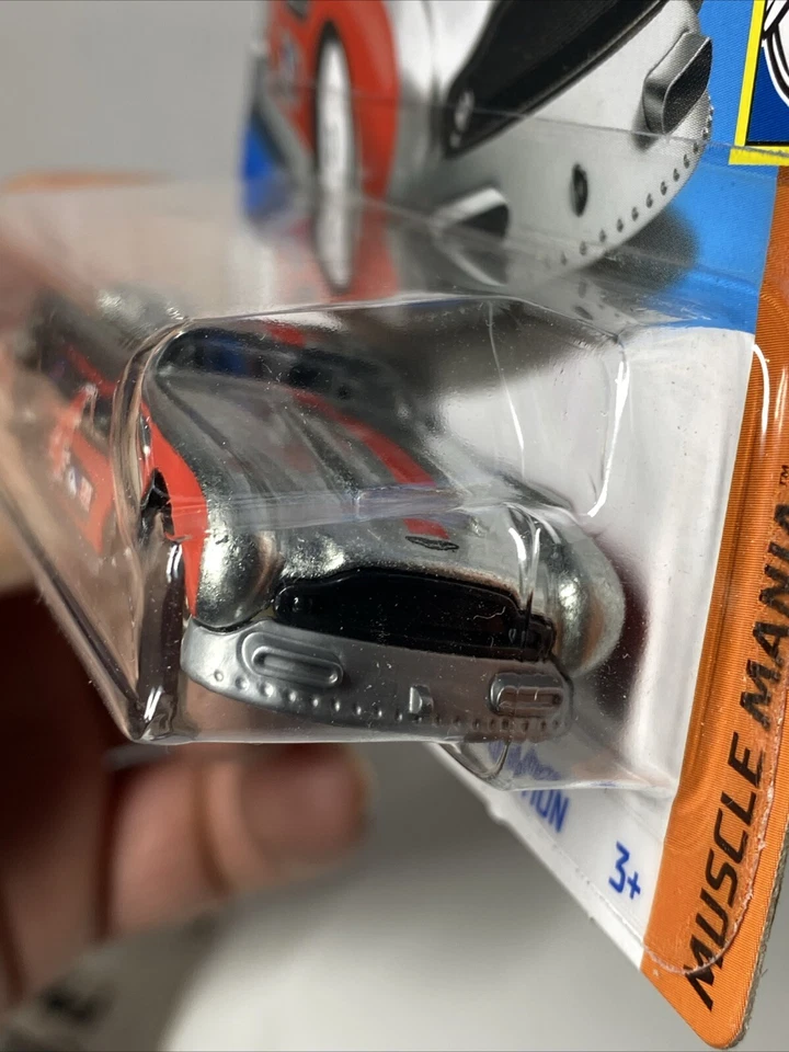 Hot wheels 1/64 🇨🇵 aston Martin DB4GT High- Speed mainline 2024 #5/5 - Photo 2/4
