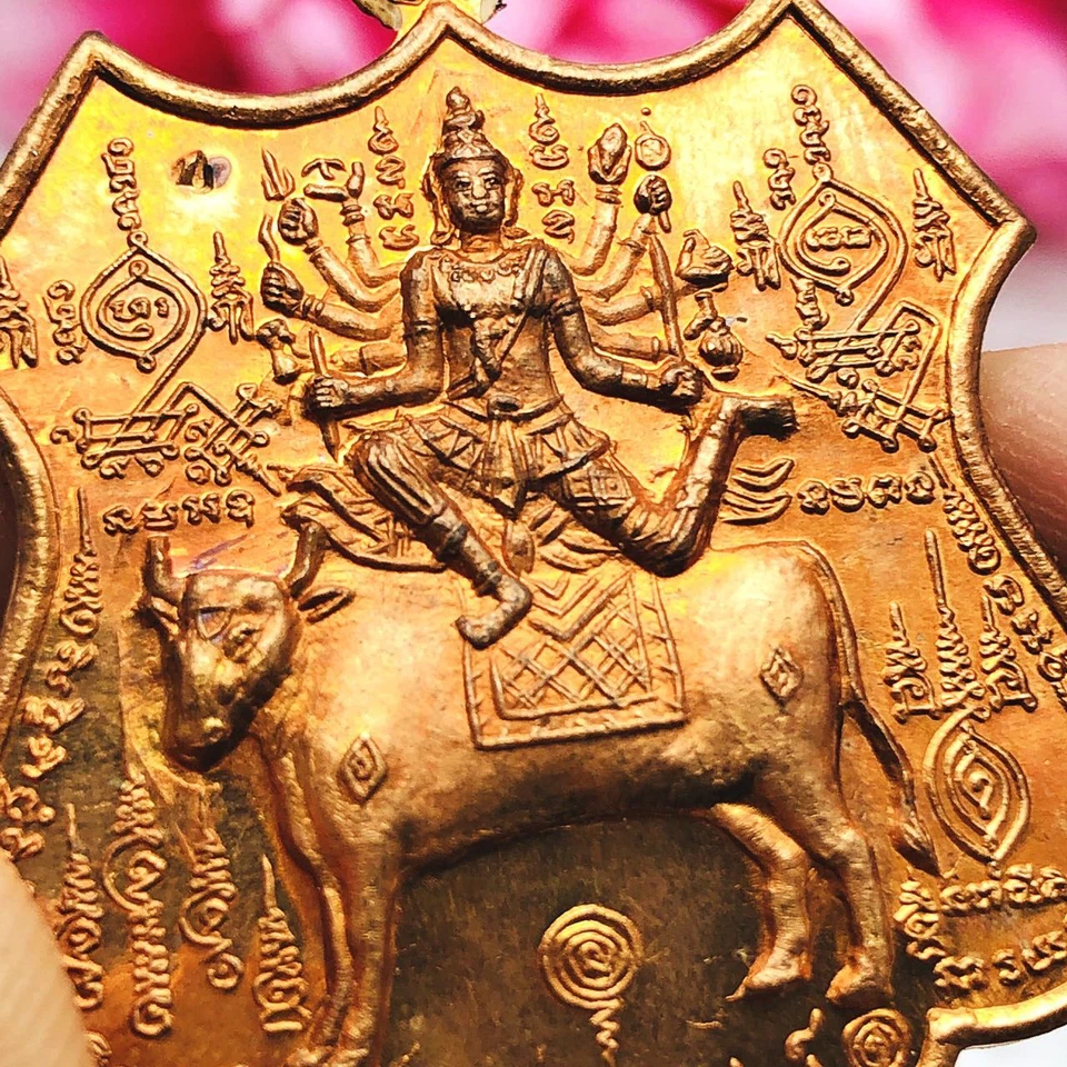 Amuleto tailandês Lersri Hermit 10 braços Narai Ride riqueza de vaca Diety Lp Ein Be2553 16224 - Imagem 3 de 4