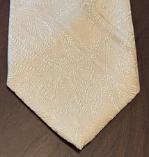 Vesuvio Napoli In Italy Gold 100 Polyester Men s Neck Tie Made In USA