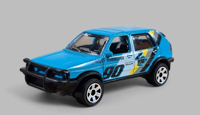 1990 VOLKSWAGEN GOLF COUNTRY Diorama Collectible DieCast Model Car 1:64 LOOSE
