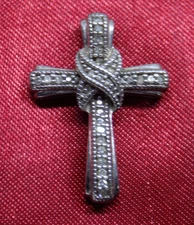 small SUN Natural Diamond Cross 925 Sterling Silver Pendant SUN Diamond Inc Corp
