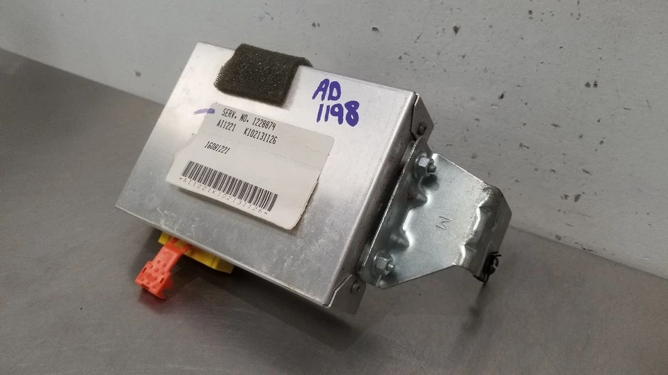 91 雪佛兰 CAMARO COUPE SRS 控制模块 1228874 — 第 3/4 张图片