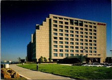 Postcard California CA  San Francisco Airport Marriott Hotel