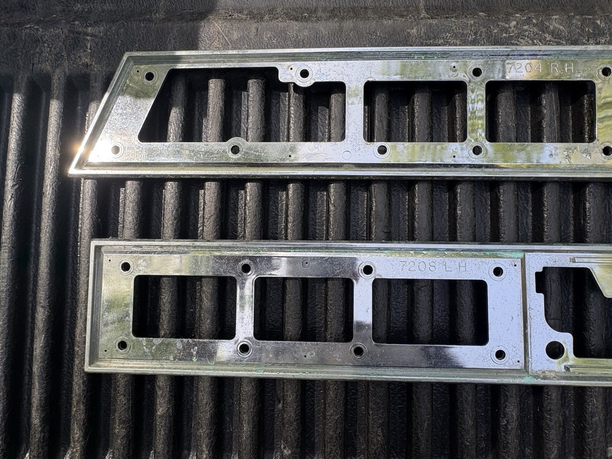 1981-87 Buick Regal Limited Wood grain Upper Door Panel Bezels | eBay