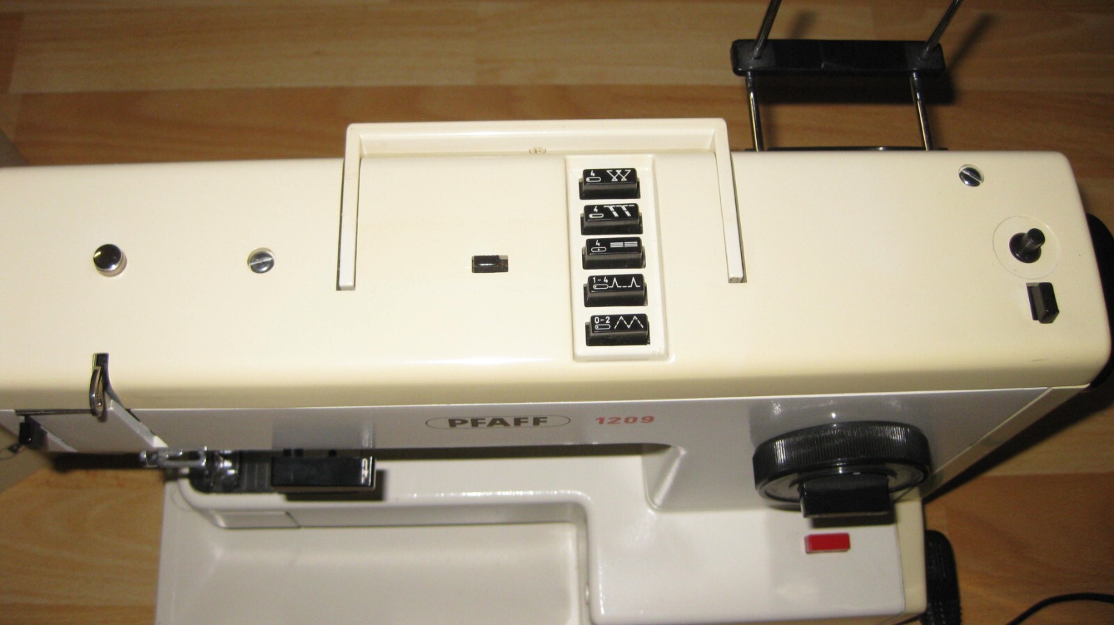 PFAFF 1209 Sewing Machine. IDT Walking Foot. NICE! eBay
