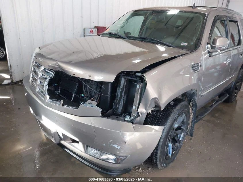 Used Left Sun Visor fits: 2007 Cadillac Escalade new style smooth door skin w/il Foto 3 de 4