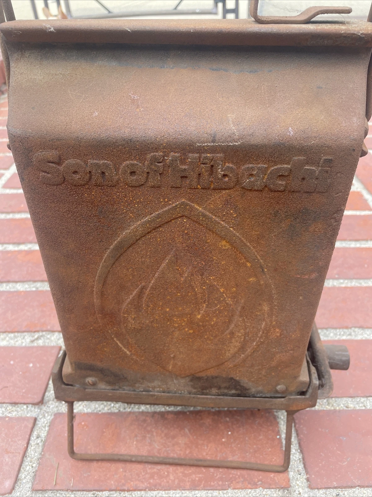 Vintage Son Hibachi Fold Open Portable Cast Iron Charcoal Grill used