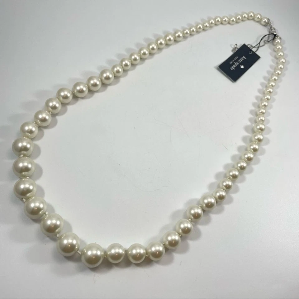 Novo Colar Declaração Kate Spade Vidro Creme/Prata Pérola Atada - Imagem 4 de 4