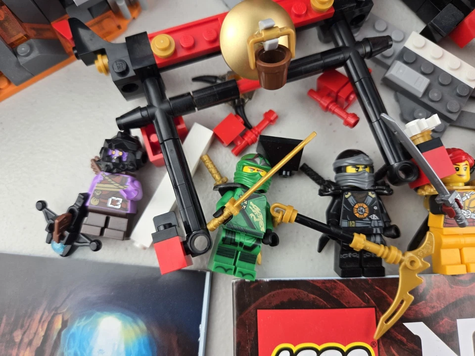 Incomplete LEGO NINJAGO Lot: Monastery of Spinjitzu 70670 71717 Kai's Mech 71707 - Image 2 of 4