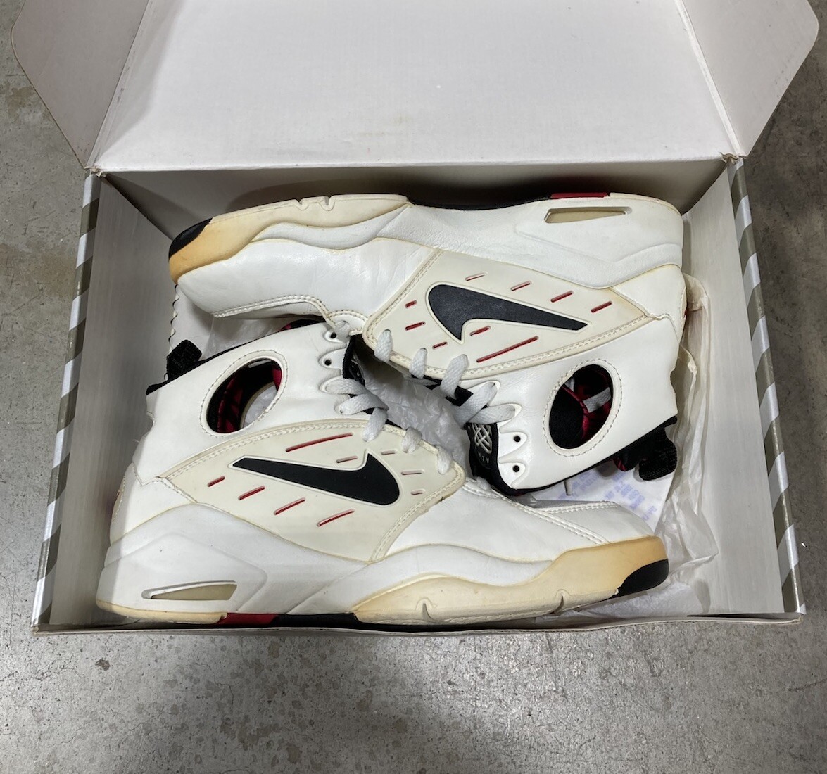 Air Dynamic Flight 1992 Original 130163-100 Pippen White Black Red