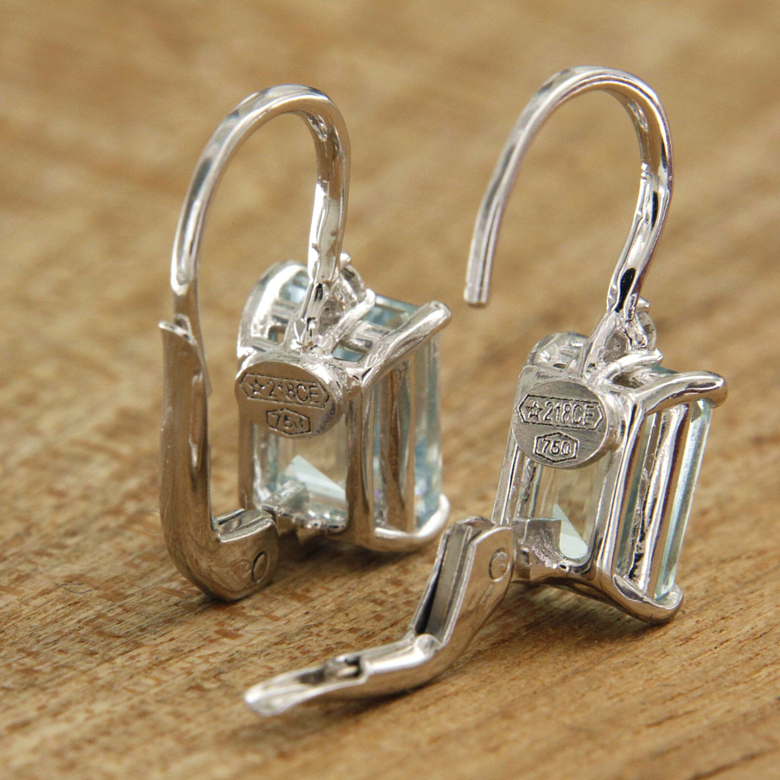 Boucles D'oreilles En Or Jaune 14 Carats Avec Aigue-marine Et Diamants - Dormeuses, Neuf Avec étiquettes