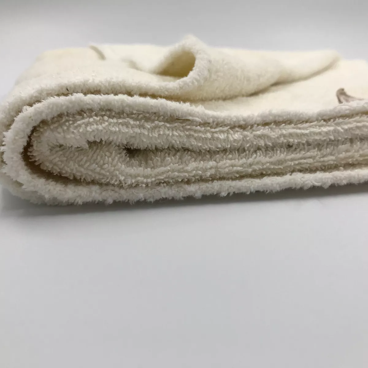 Vintage Eddie Bauer Home White Combed Cotton Bath Towel 46 x 28 in