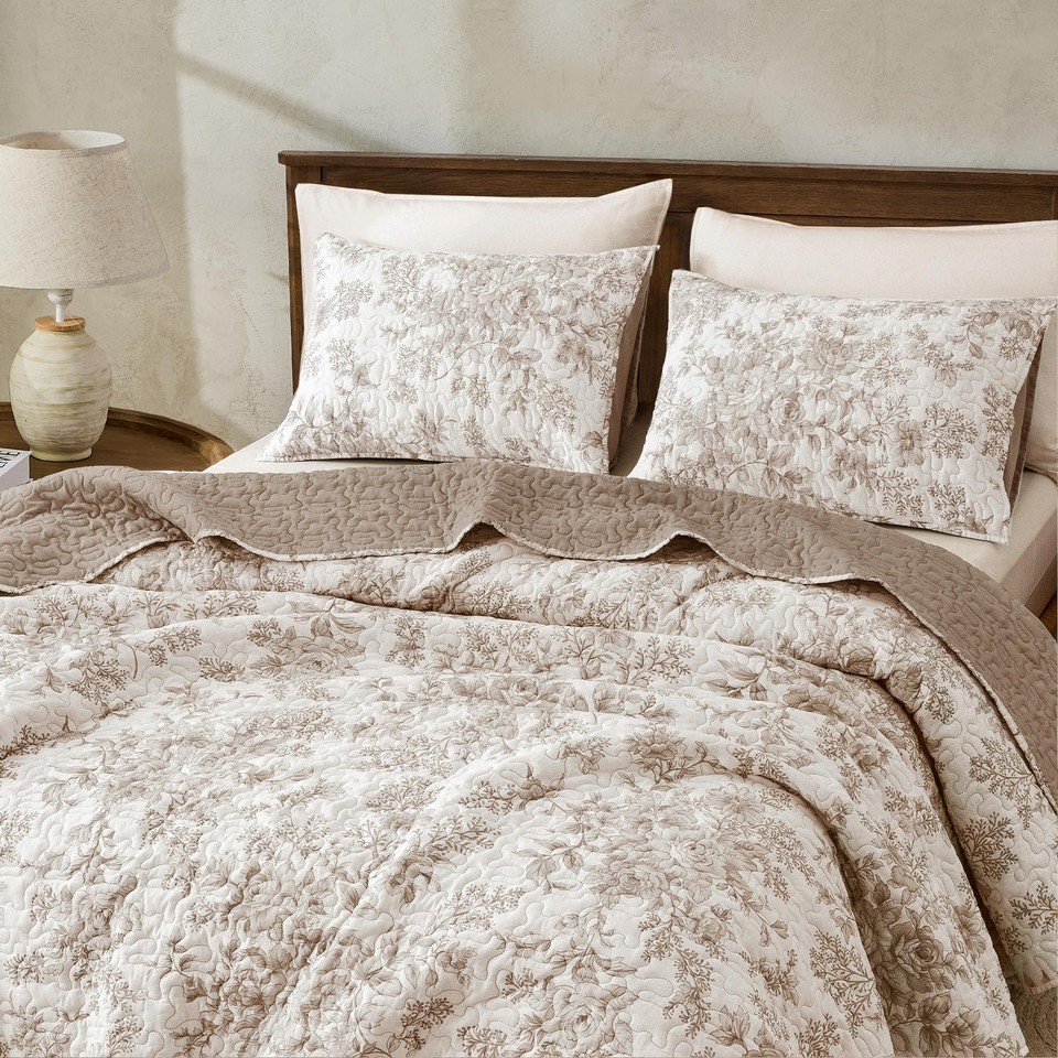 Taupe Floral Quilt Set King Size, Reversible Cotton Quilt Bedding Set ...