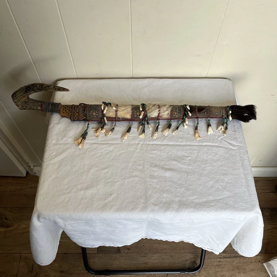 Antigua espada tradicional Dayak Mandau de finales del siglo XIX Foto 2 de 4