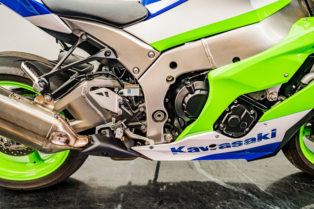 2024 Kawasaki Ninja ZX-10R 40th Anniversary Edition ABS | eBay