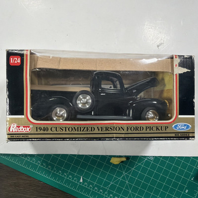 Redbox Die Cast 1:24 1940 Customized Version Ford Pickup #68062 NIB China