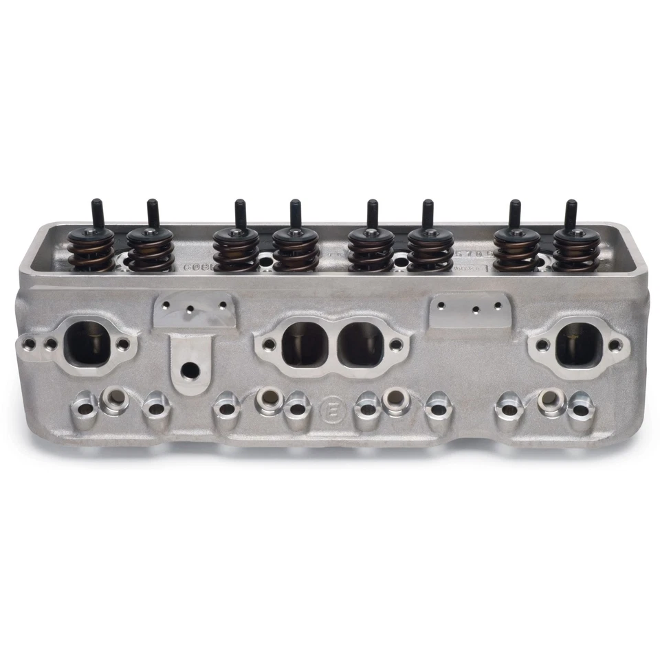 Culata Edelbrock 60859 Performer montada para Chevy de bloque pequeño Foto 2 de 3