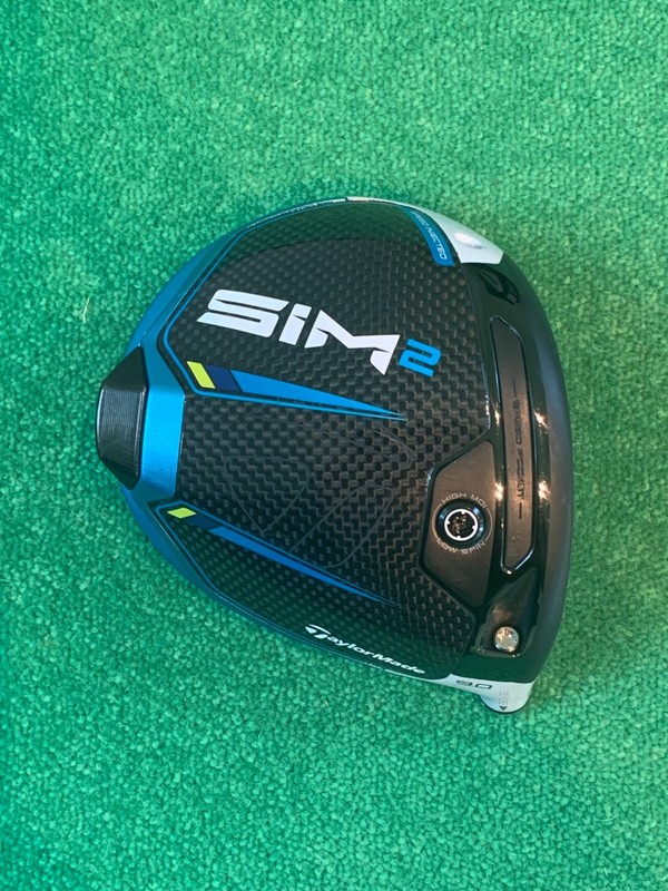 TaylorMade SIM 2 9 degree driver w/ Fujikura Ventus TR Blue Velocore 6 S shaft