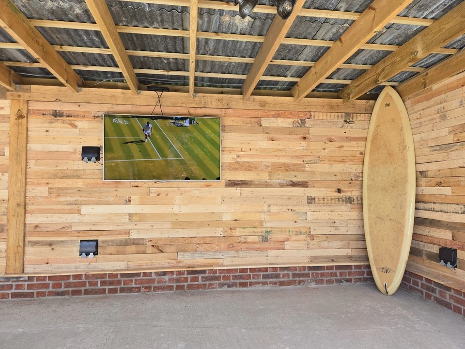 10x 120cm Reclaimed Pallet Wood Boards - Wall Cladding Recycled Timber Planks  - Image 2 of 4