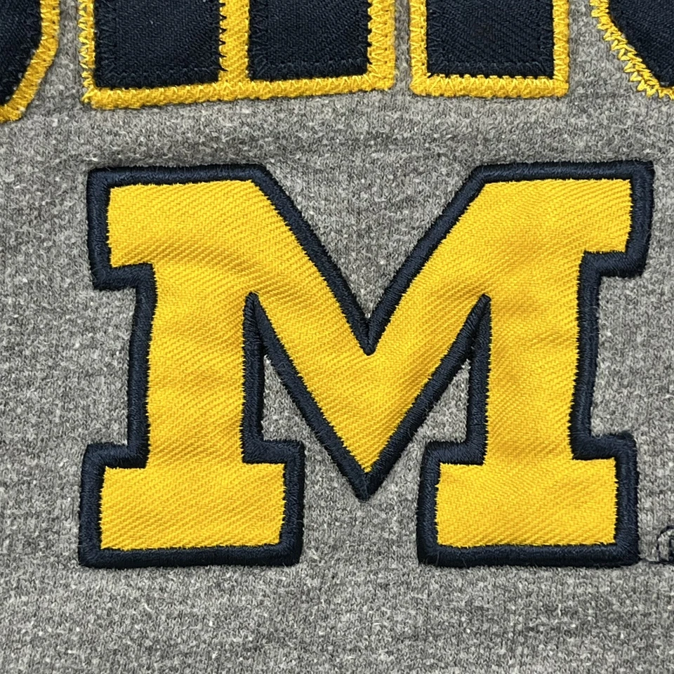 Michigan Wolverines Hoodie Mens Medium Gray Sweater NCAA Old Varsity Brand - Image 4 of 4