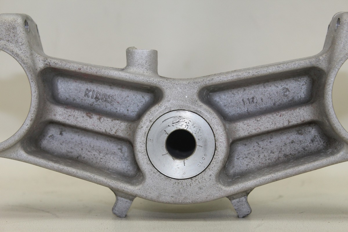 たっけ Kawasaki ZX10R ZX10 Ninja 16-20 Lower Triple Tree Yoke Clamp