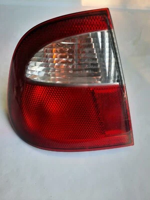 Seat Cordoba / Feux arrière Gauche (Conducteur) / 6k5945095g - Photo 1/3