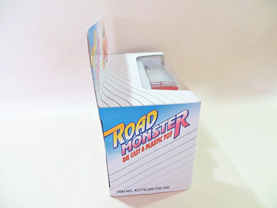 AUTOCRAFT ROAD MONSTER 'MERCEDES UNIMOG FIRE BRIGADE ENGINE' 1:50? MIB/BOXED - Image 3 of 4