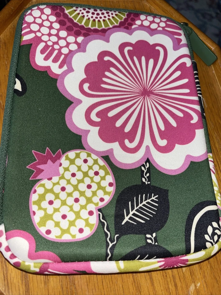 VERA BRADLEY Neoprene Tablet Sleeve - Protect iPad Case - OLIVIA PINK - EUC - Image 3 of 4