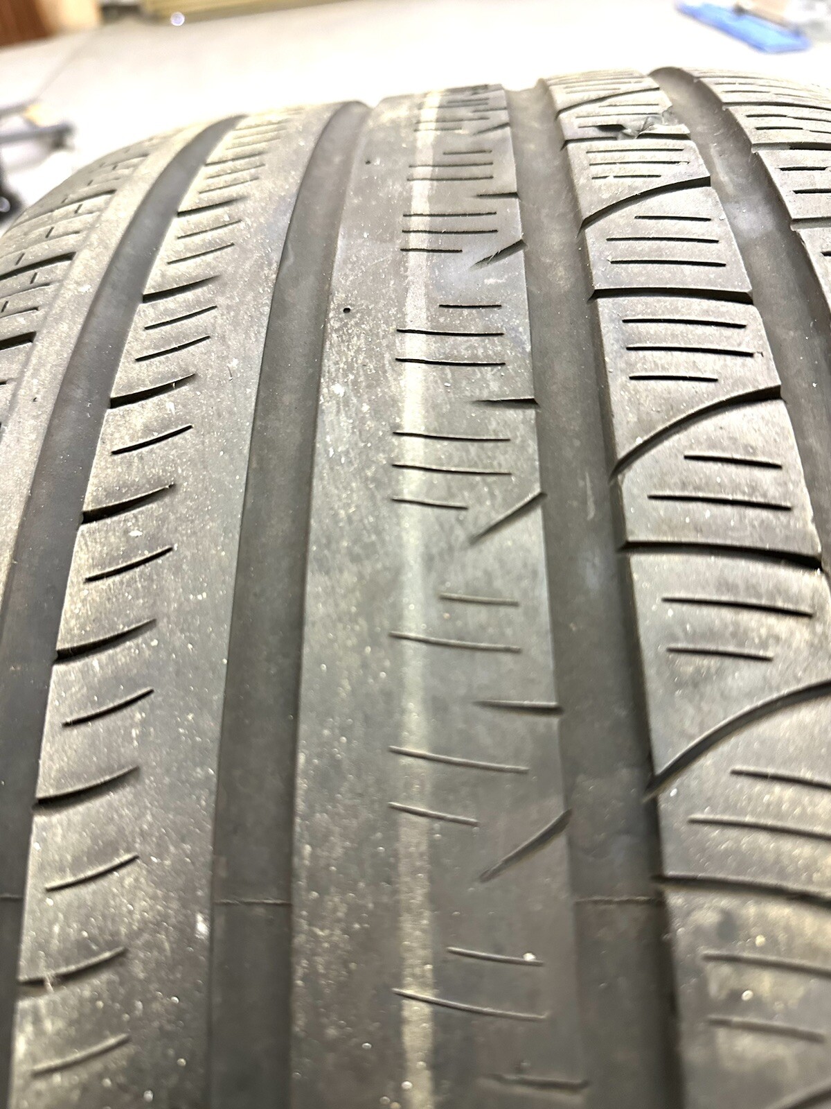 Rear Maserati Levante 19" Wheels 10.5JX19 Rim OEM Factory 670044704 w/ Tires